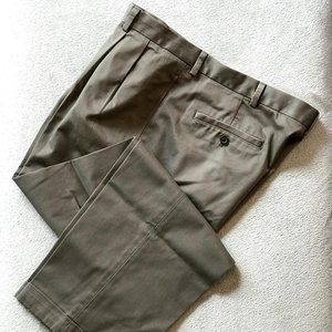 Brooks Brothers Advantage Chino Elliot trousers